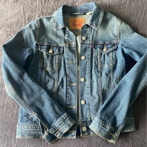 Levi’s denim jacket